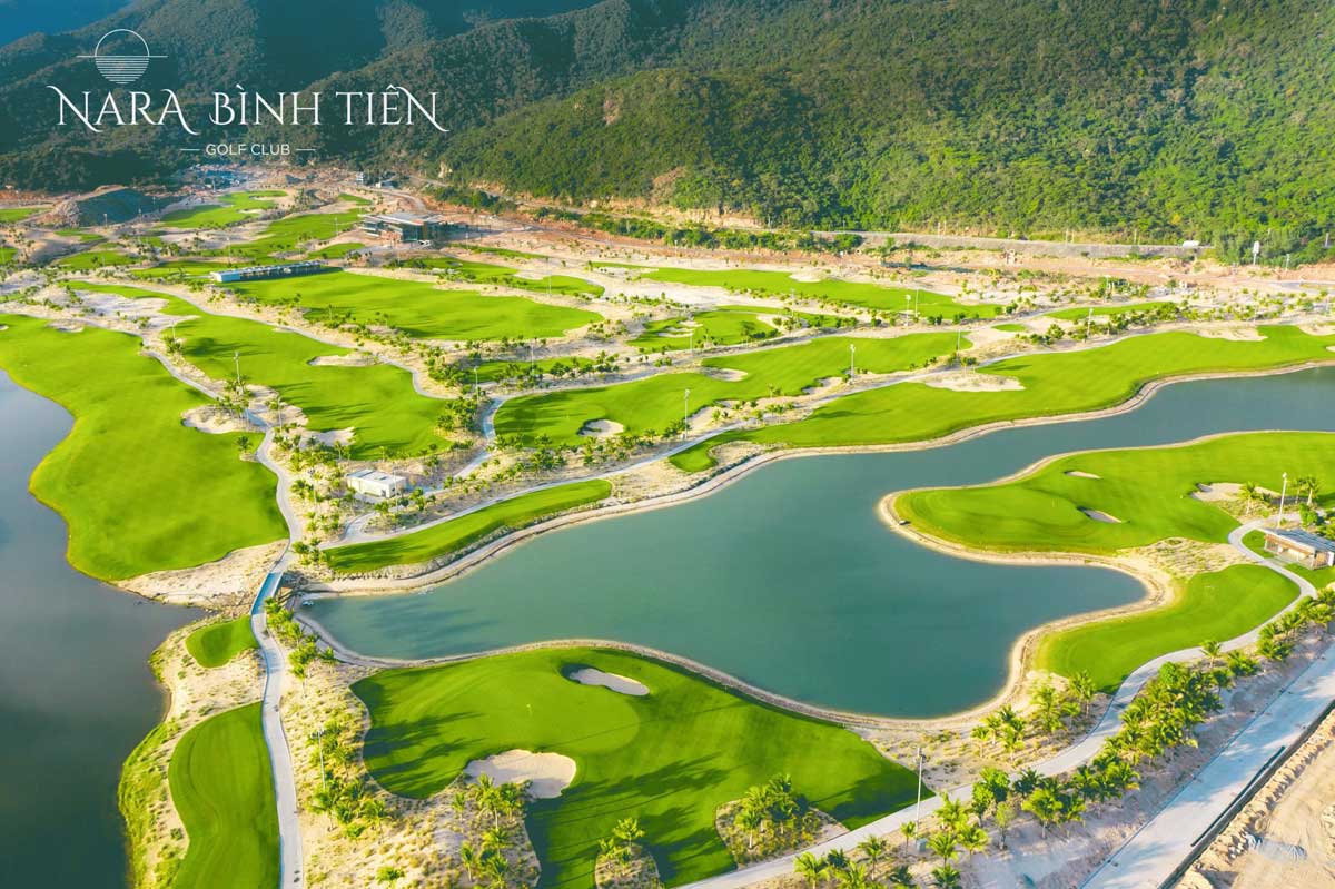 Sân golf thiết kế hiện đại đạt tiêu chuẩn cao cấp